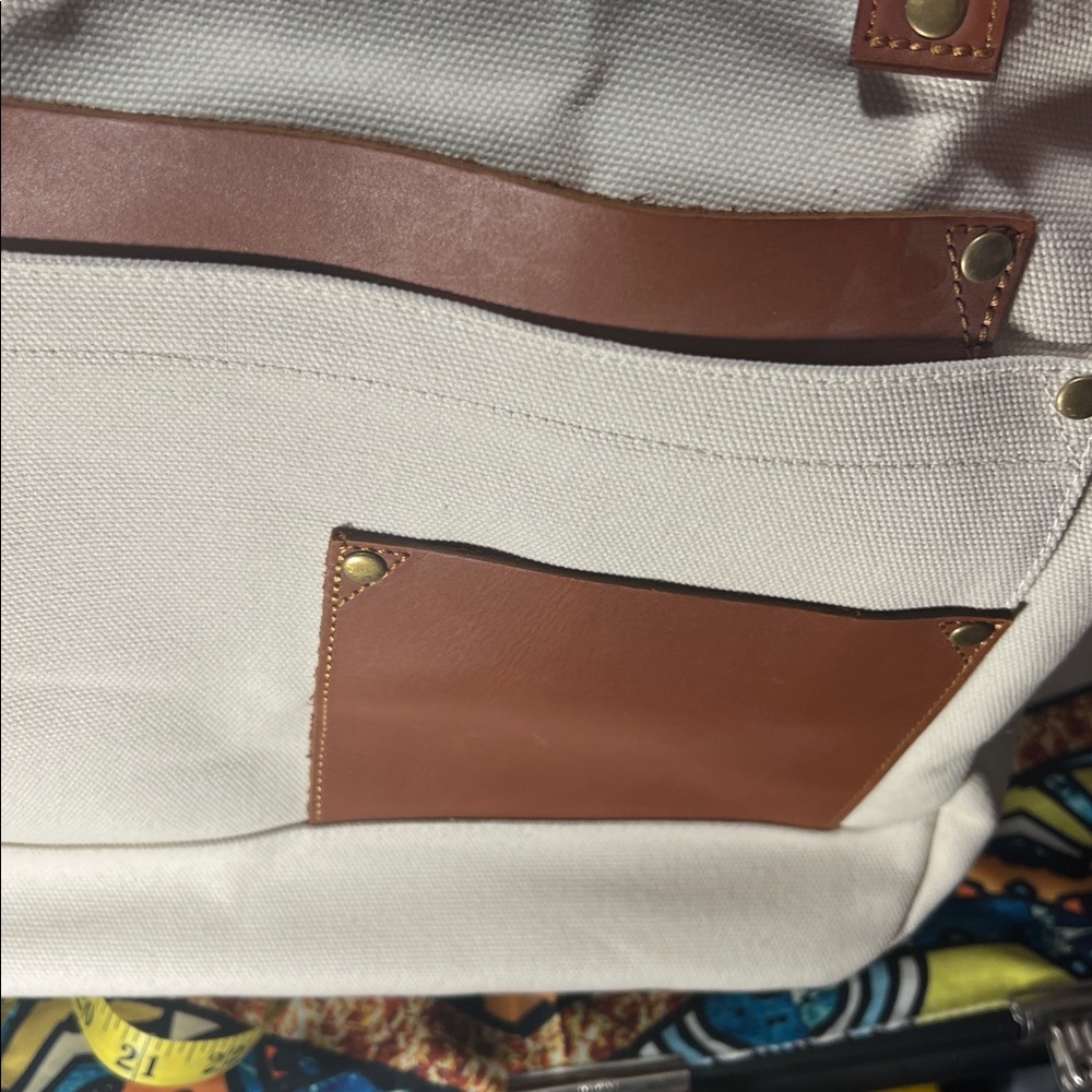 Duluth Trading Heritage Canvas Travel Tote - Picture 4 of 12